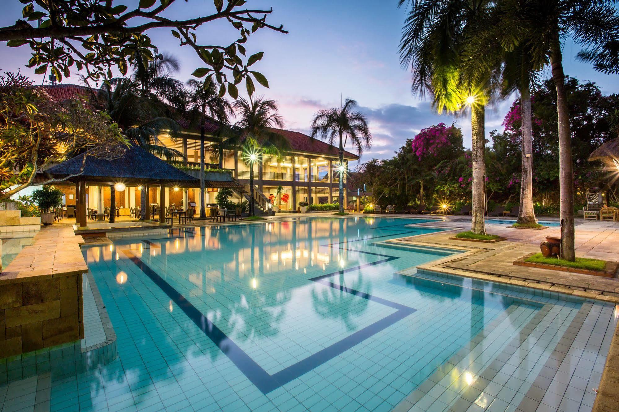 Plagoo Holiday Hotel Nusa Dua  Eksteriør billede
