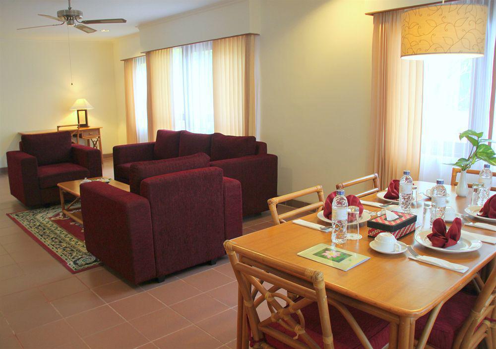 Plagoo Holiday Hotel Nusa Dua  Eksteriør billede